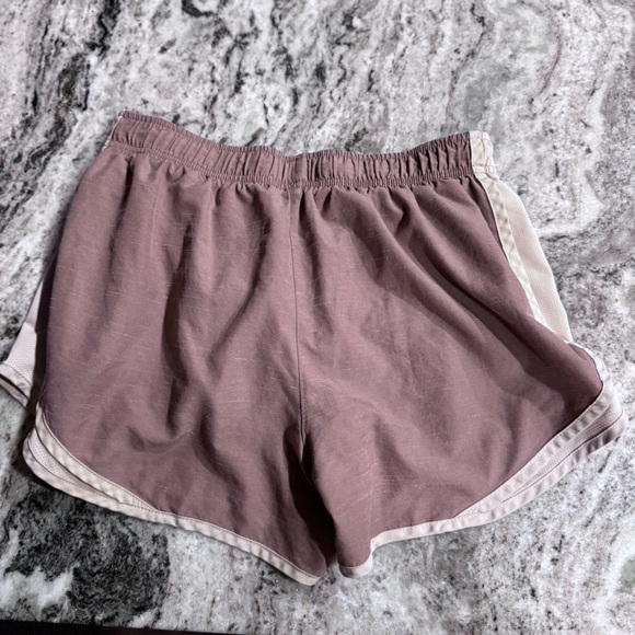 Nike Dri-Fit  Womens Running Activewear‎ Shorts Size M Dusty Pink - Picture 7 of 7